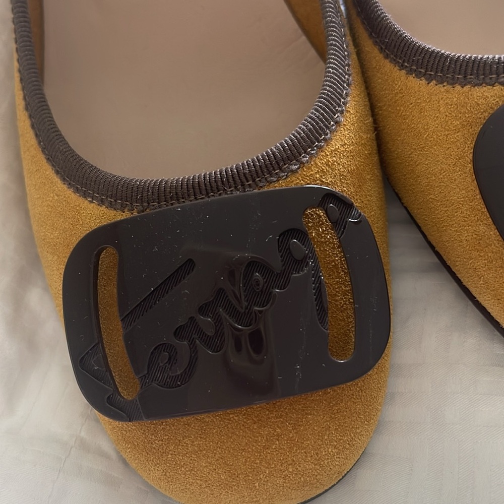 Salvatore Ferragamo block heel pump - Picture 2 of 6